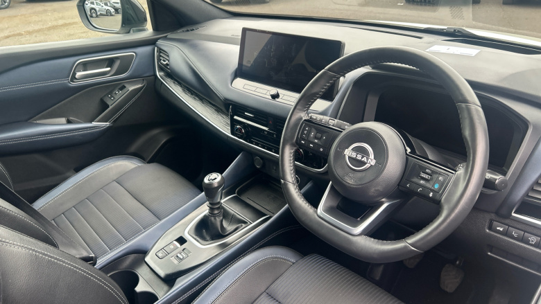 Nissan Qashqai 1.3 DiG-T MH Tekna 5dr Petrol Hatchback